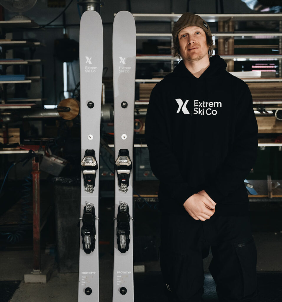 Tom-Oliver with the stunning prototype Factory 102 BOA A.R.S2