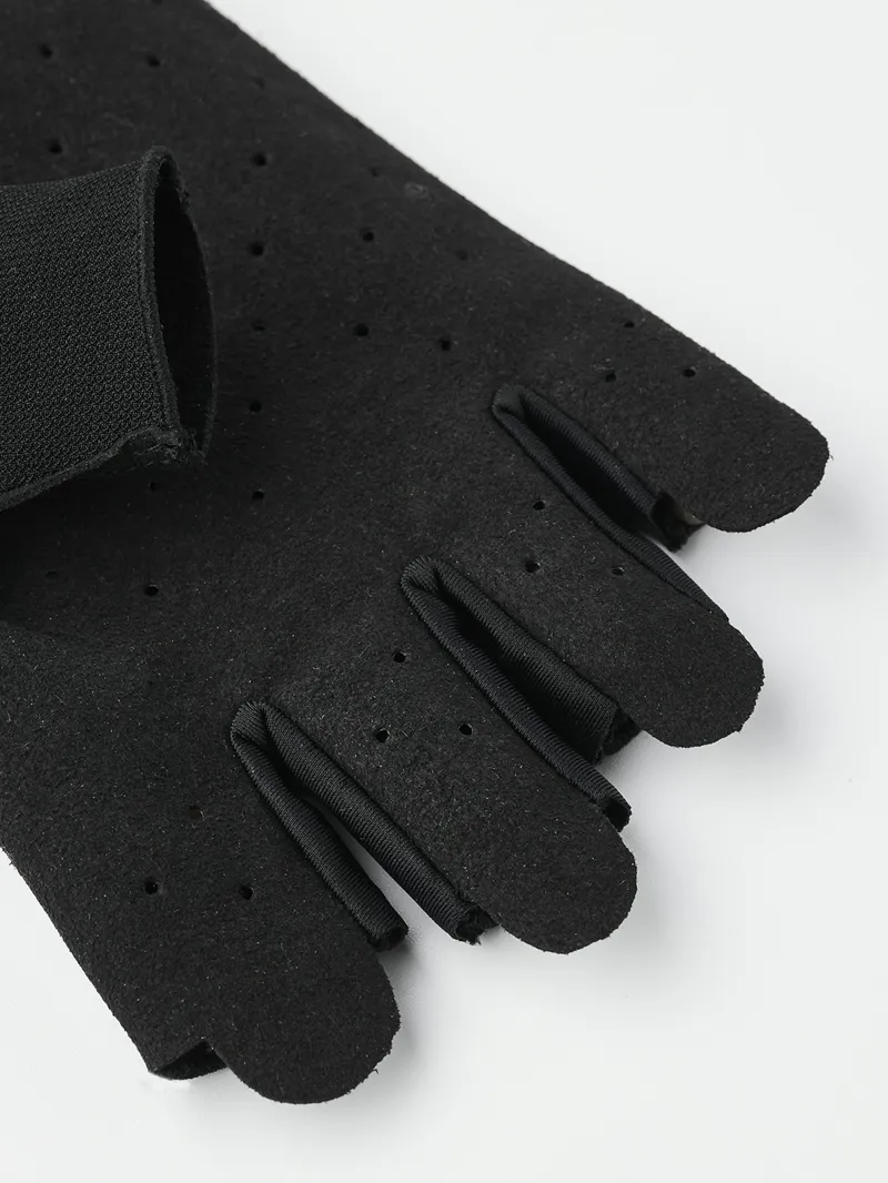 Hestra Ventair Short Cycling Gloves in Black-1