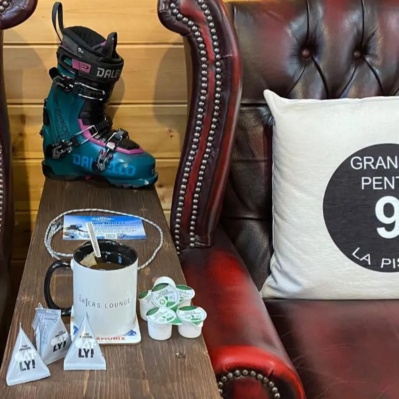 ski boot fitting showroom with comfort chairs