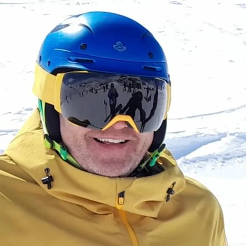 content-page-skis-lifestyle.jpg