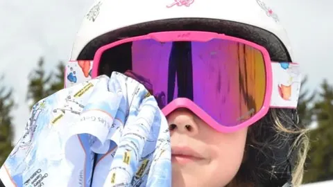 Goggle Wipe Cloth and Piste Map