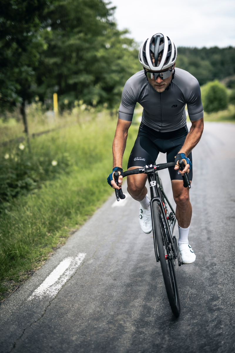 Hestra Bike Glove Spiro Short in Navy/Tan-6