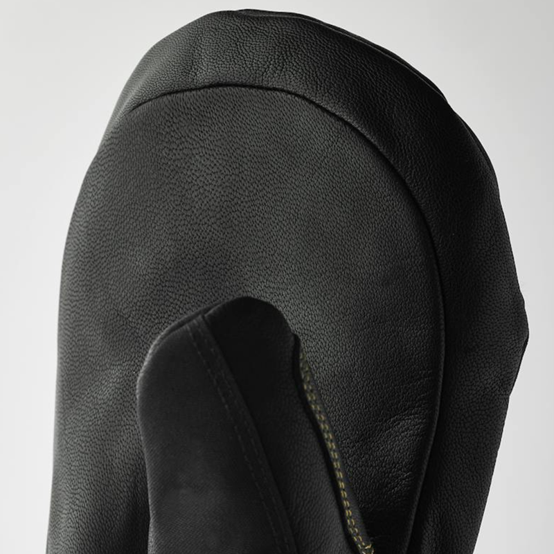 Hestra Army Leather Gore-Tex Mittens in Black-2
