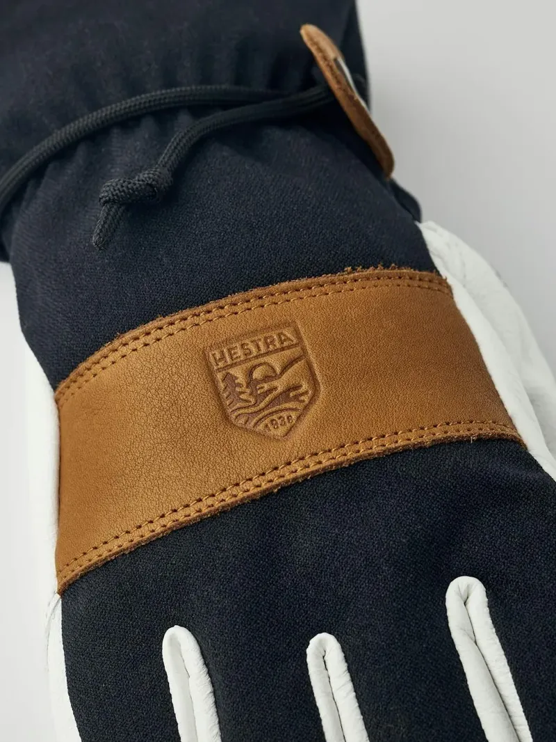 Hestra Women's Voss CZone Glove in Black/Cork-3