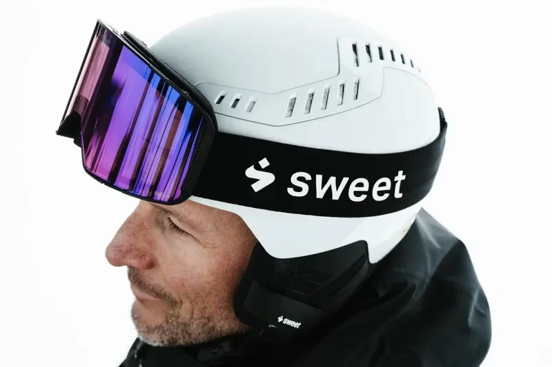 Sweet Protection Boondock II M RIG Reflect Goggles in Bixbite and Matte Black-4