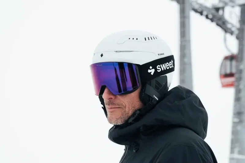 Sweet Protection Boondock II M RIG Reflect Goggles in Bixbite and Matte Black-5