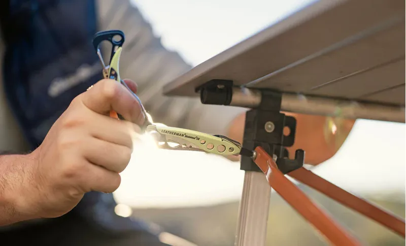 Leatherman Skeletool CX Multi Tool in Nightshade-7