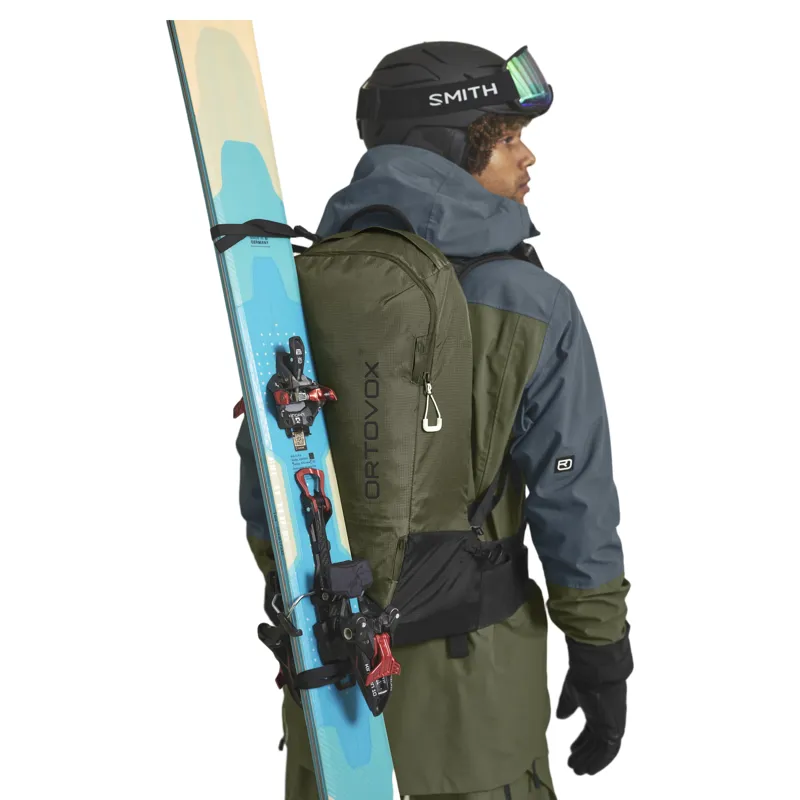 Ortovox Free Rider 22 Freeriding Backpack in Black Raven-4