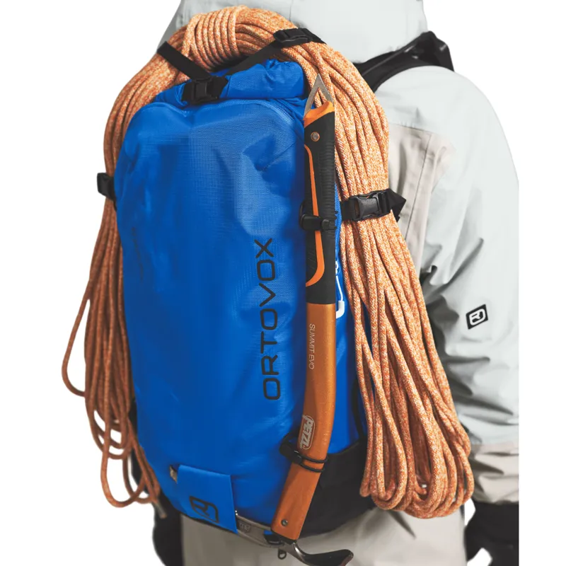 Ortovox Free Rider 28 Freeriding Backpack in Blue Note-4