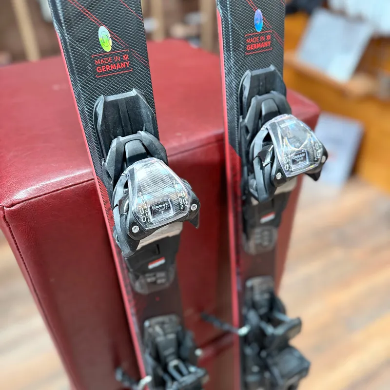 Volkl Peregrine X Ex-Demo Men's Piste Skis with VMOTION Marker Bindings -2