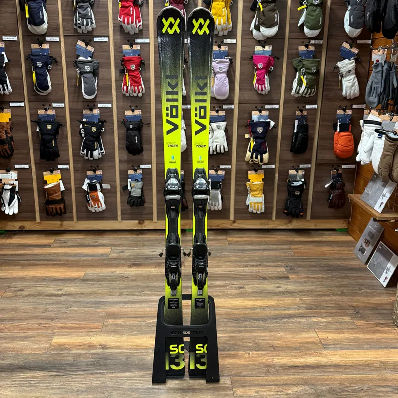 Volkl Racetiger SC Black Yellow Piste Skis Motion 11.0 Bindings 165cm-1
