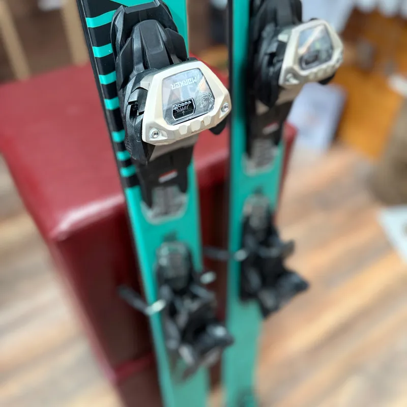 VOLKL EX-DEMO REVOLT 86 180CM-3