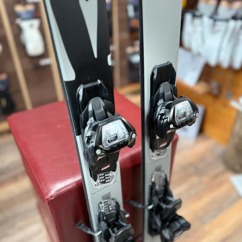 Volkl Revolt 90 2025 Demo Skis with Marker Griffon Demo Bindings 180cm-1