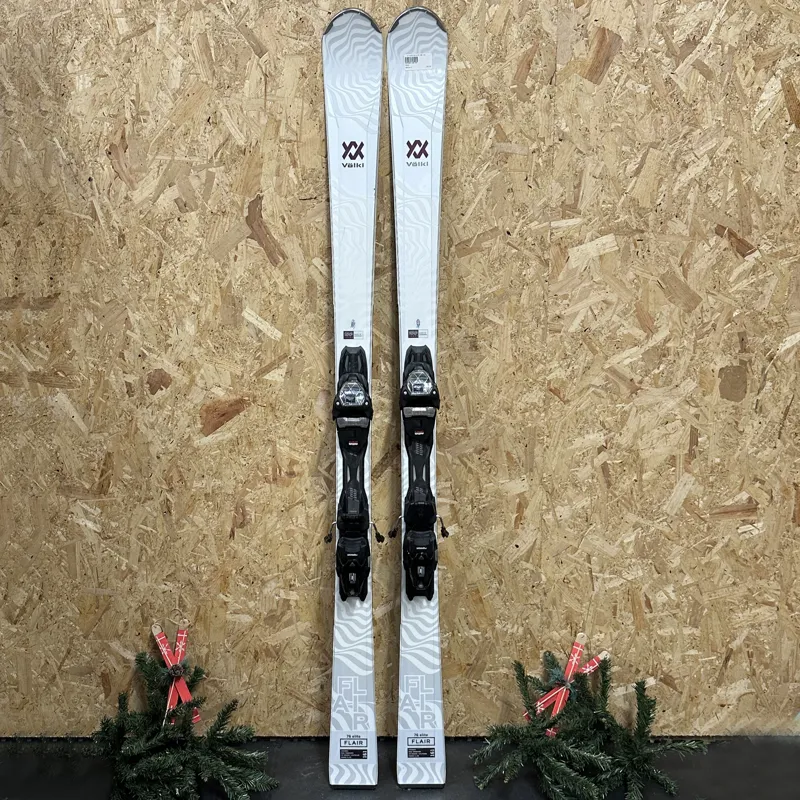 Volkl Flair 76 Elite Ex Demo Womens Piste Skis with Marker VM2